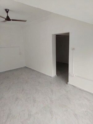 Room in 2 BHK Apartment at Shivanand Garden, Wanwadi – for Rent
