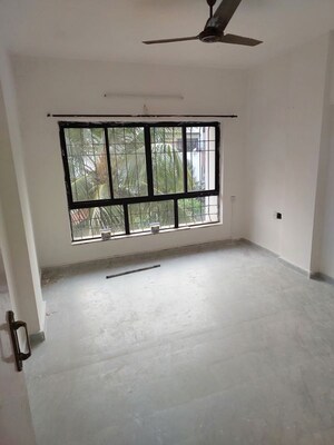 Room in 2 BHK Apartment at Shivanand Garden, Wanwadi – for Rent