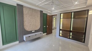 3 BHK Builder Floor For Sale in Adani Oyster Greens, Sector 102