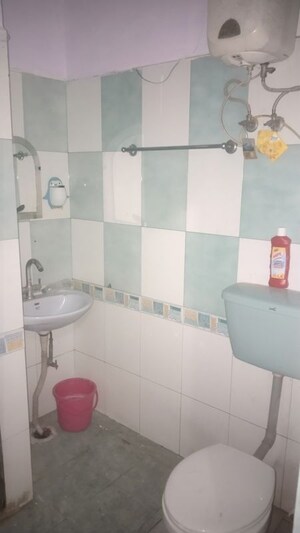 Bathroom in 2 BHK Builder Floor at Gomti Nagar – for Rent