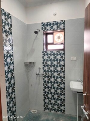 Bathroom in 2 BHK Builder Floor at Gomti Nagar – for Rent