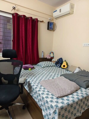 Bedroom in 1 BHK Apartment at GR Maithri, Cambridge Layout – for Rent
