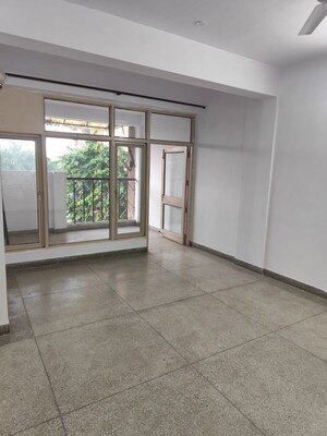 3 BHK Apartment For Rent in Puri PP City Centre, Pitampura