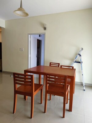 Furnished Amenities in 2 BHK Apartment at Halasuru – for Rent