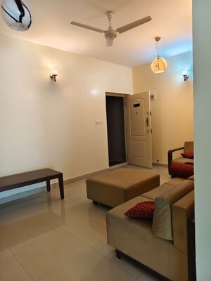 Living Room in 2 BHK Apartment at Halasuru – for Rent