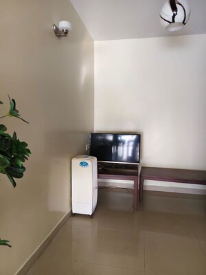 Furnished Amenities in 2 BHK Apartment at Halasuru – for Rent