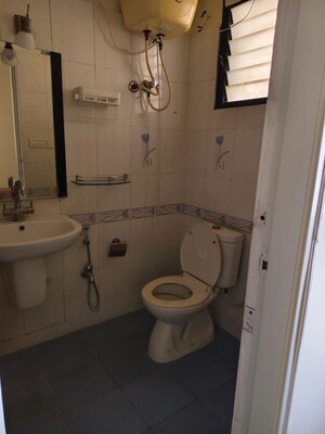 Bathroom in 2 BHK Apartment at Halasuru – for Rent