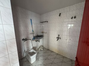 Bathroom in 5 BHK Apartment at Jambli Naka – for Sale