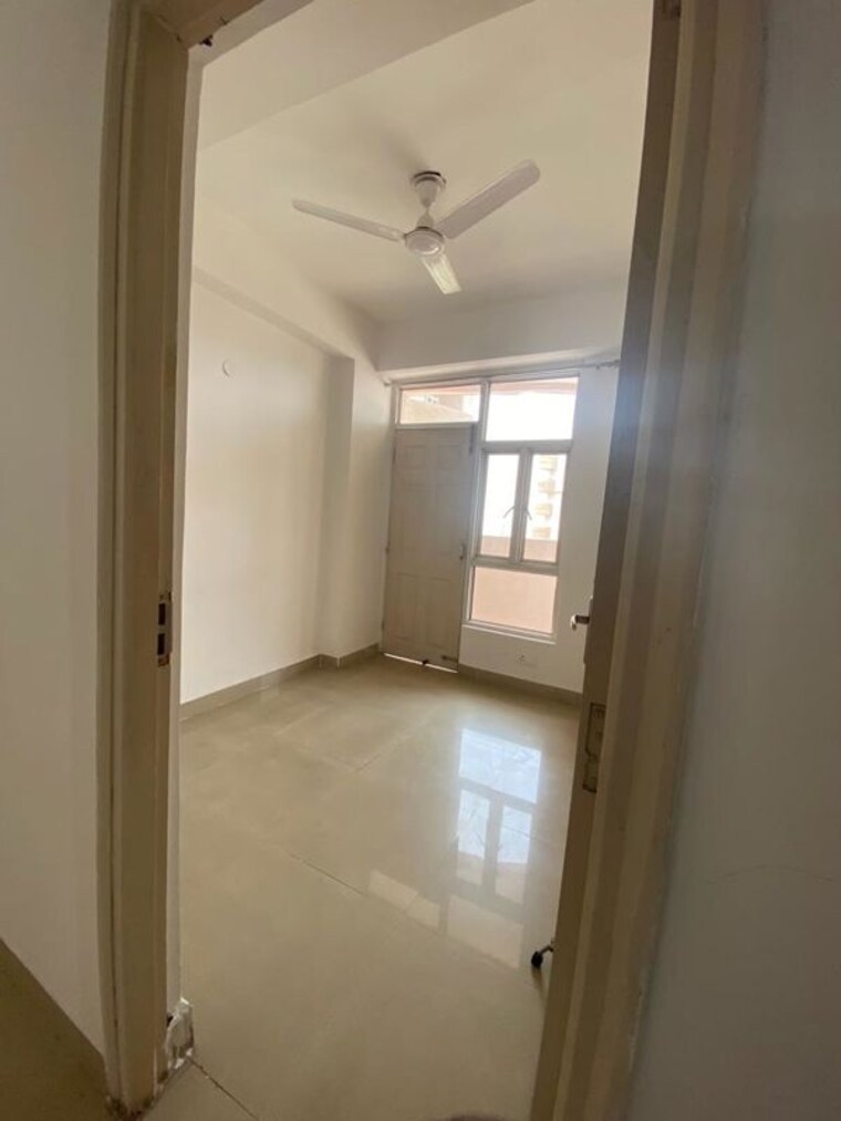 Room, supertech-crown-town 2 Bedroom 930 Sq.Ft. Apartment In Sector 74 Noida 10797266