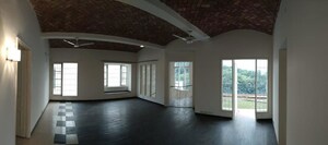 Room in 6+ BHK Villa at DLF Imperial Residences, Dlf Phase I – for Rent