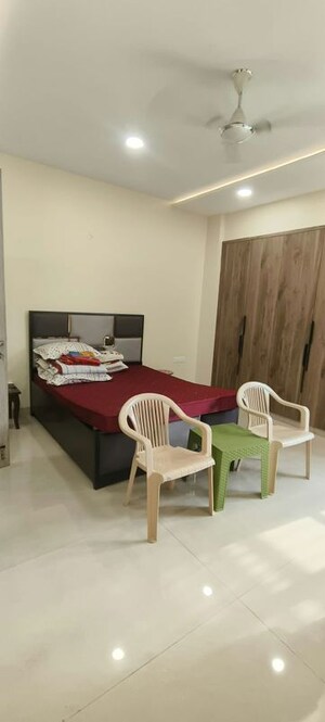 Team Area in 3 BHK Builder Floor at Sector 40 – for Rent