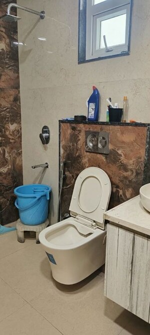 Bathroom in 3 BHK Builder Floor at Sector 40 – for Rent
