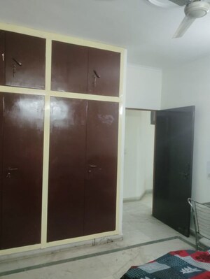 Room in 2 BHK Independent House at Sector 56 – for Rent