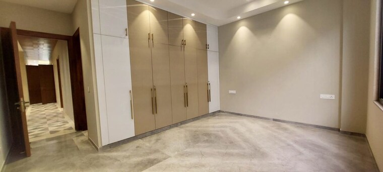 Room, greater kailash ii 4 Bedroom 2200 Sq.Ft. Builder Floor In Greater Kailash ii Delhi 10797312
