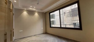 Room in 4 BHK Builder Floor at Greater Kailash ii – for Rent