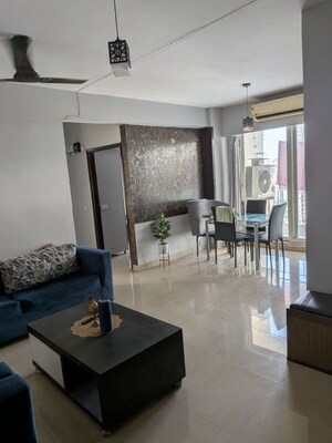 Living Room in 5 BHK Independent House at Sector 50 – for Rent