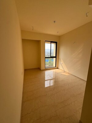 Room in 2 BHK Apartment at Lodha Sterling, Kolshet Road – for Sale
