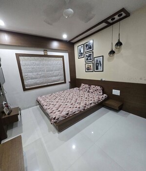Bedroom in 2 BHK Apartment at Pali Hill Apartment, Bandra West – for Rent