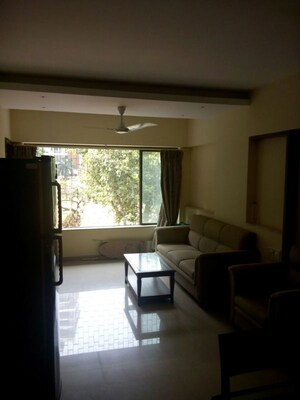 2 BHK Apartment For Rent in Dindoshilla Apartment, Khar West