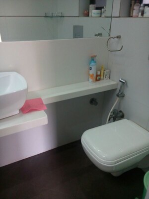 Furnished Amenities in 2 BHK Apartment at Dindoshilla Apartment, Khar West – for Rent