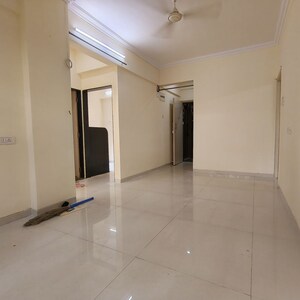 Room in 2 BHK Apartment at Shree Ostwal Asha Nagar, Andheri East – for Rent