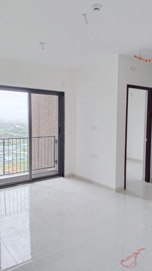 Room in 2 BHK Apartment at Runwal My City Phase II Cluster 05, Dombivli East – for Rent