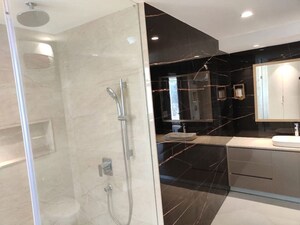 Attached Bathroom in 4 BHK Builder Floor at Sector 31 – for Rent