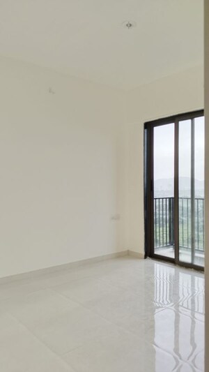 Room in 3 BHK Apartment at Runwal My City Phase II Cluster 05, Dombivli East – for Rent