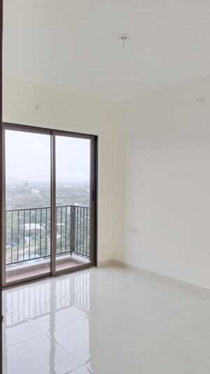 Room in 3 BHK Apartment at Runwal My City Phase II Cluster 05, Dombivli East – for Rent
