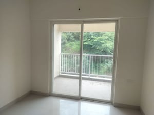 Room in 2 BHK Apartment at Sharada Myria, Dhayari – for Rent