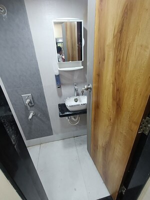 Furnished Amenities in 1.5 BHK Apartment at Mangal Orchid Chs, Andheri West – for Rent