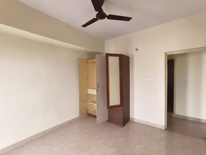 Room in 2 BHK Apartment at RS Green View, Yemalur – for Rent