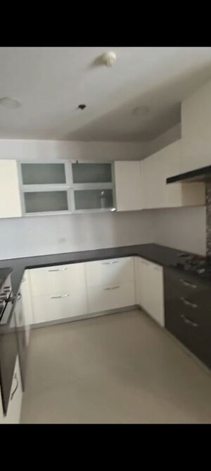 Kitchen in 4 BHK Apartment at Jaypee Imperial Court, Sector 128 – for Rent