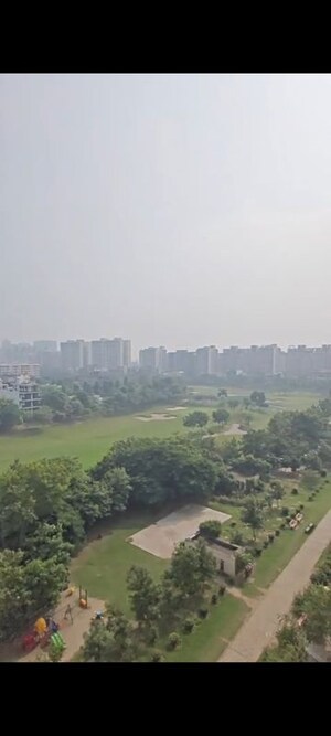 Plot Area in 4 BHK Apartment at Jaypee Imperial Court, Sector 128 – for Rent