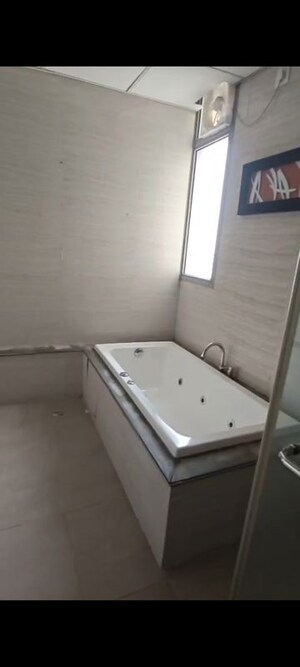 Kitchen in 4 BHK Apartment at Jaypee Imperial Court, Sector 128 – for Rent