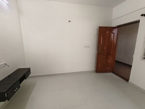 1 BHK Builder Floor For Rent in Yemalur