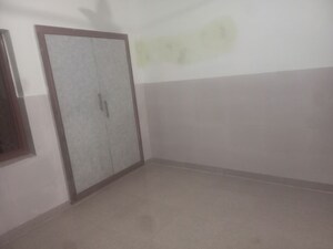 Room in 1 BHK Independent House at Sector 55 – for Rent