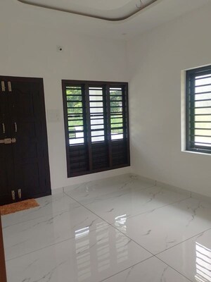 Room in 4 BHK Independent House at Pamboor – for Sale