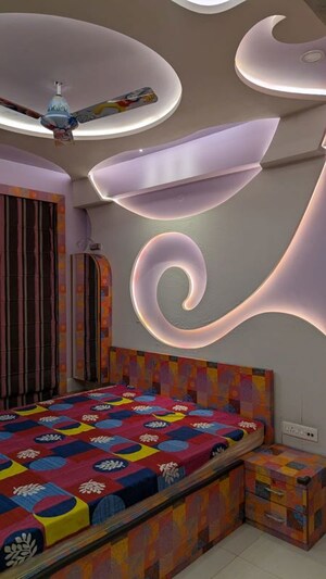 Bedroom in 2 BHK Apartment at Park Street Area – for Rent