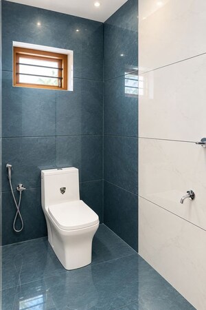 Bathroom in 4 BHK Independent House at Thrissur 1 – for Sale