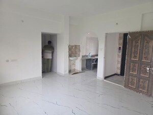 Room in 3 BHK Apartment at Topsia – for Sale