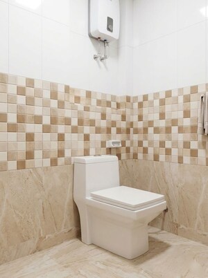 Bathroom in 1 BHK Builder Floor at Rohini Sector 8 – for Rent
