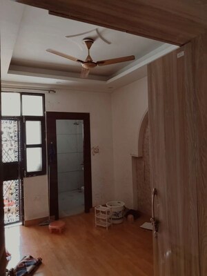 Room in 3 BHK Builder Floor at Kanha Apartments Indirapuram, Shakti Khand 2 – for Rent