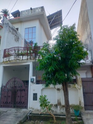 3 BHK Villa For Sale in Awas Vikas Flat, Vrindavan Yojna