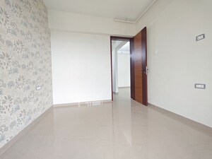 Room in 2 BHK Apartment at Paradise Lifespaces Sai World City, New Panvel – for Rent