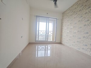 Room in 2 BHK Apartment at Paradise Lifespaces Sai World City, New Panvel – for Rent