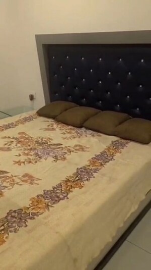 Bedroom in 3 BHK Apartment at Chembur – for Rent