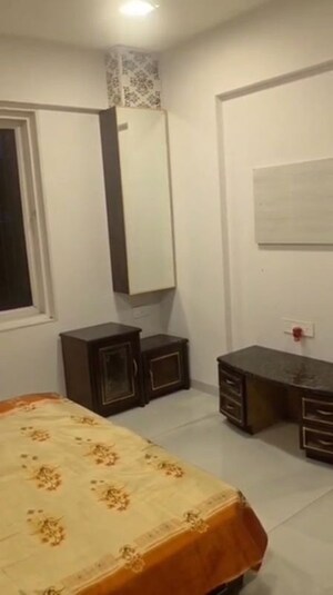 Living Room in 3 BHK Apartment at Chembur – for Rent