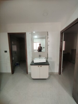 Room in 2 BHK Apartment at Narenn Primark Inspira, Miyapur – for Rent