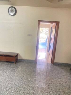 Room in 2 BHK Apartment at Roshma Classic, Kalyani Nagar – for Rent